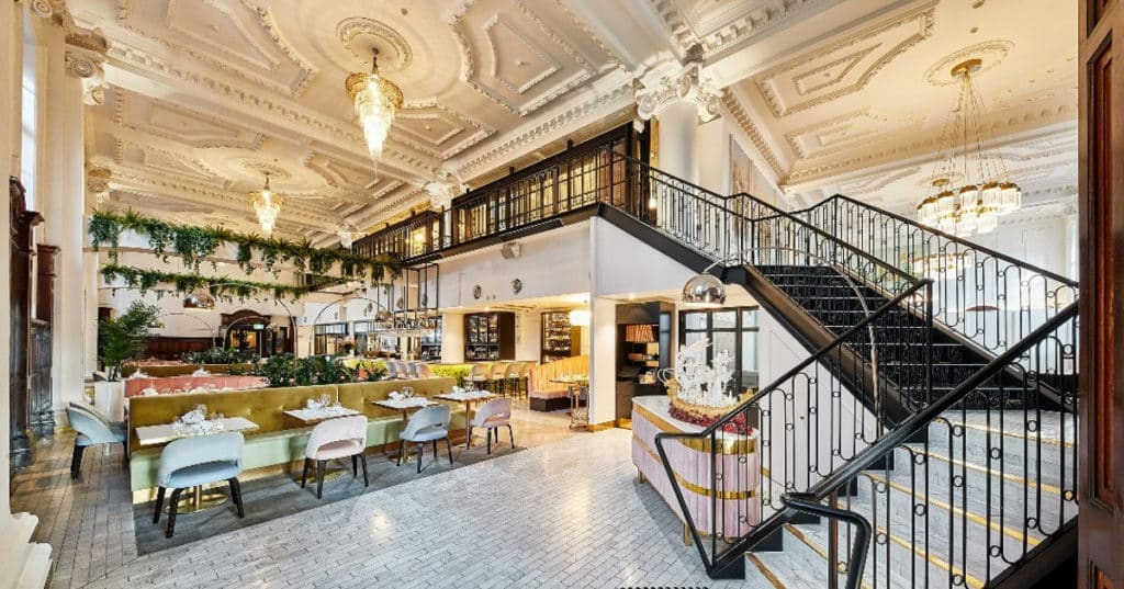 a photo of elegant restaurant interiors